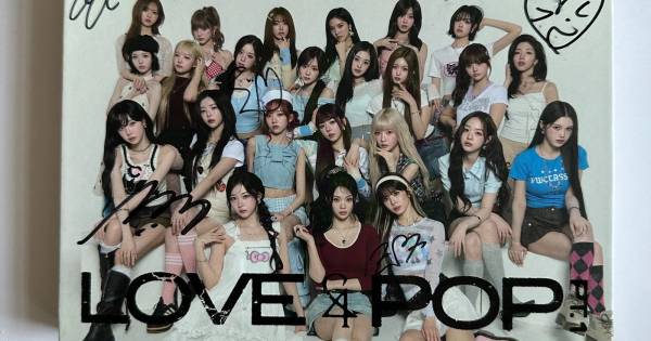 TRIPLES 7TH MINI ALBUM 'LOVE&POP PT.1' WALLFLOWER NEPTUNE UNIT